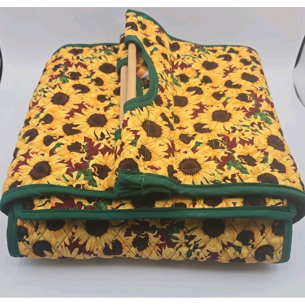 Quilted Casserole Carrier Sunflower Chicken Pattern Handmade Grandma Granny Core
